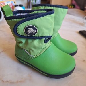 Crocs toodler boots size 8c